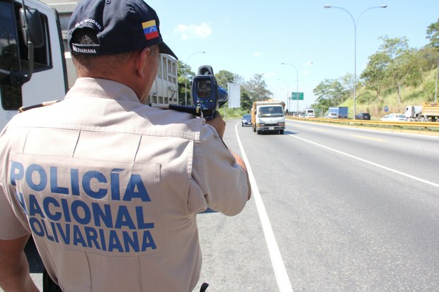 Radares de velocidad fueron instalados en principales autopistas del país