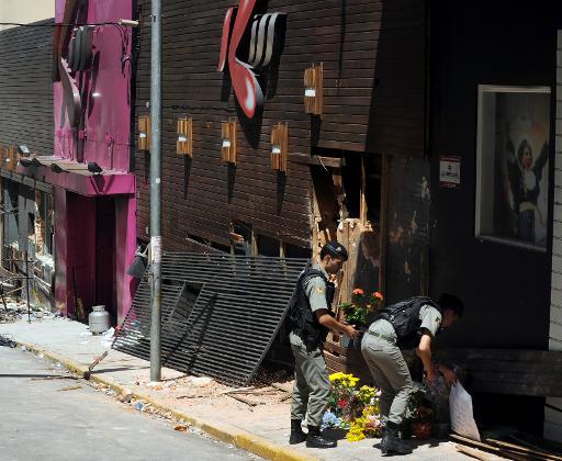 Una vigilia recuerda primer aniversario de incendio con 242 muertos en Brasil