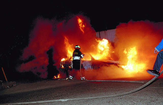 Al menos cinco personas mueren en incendio de una casa en Moscú