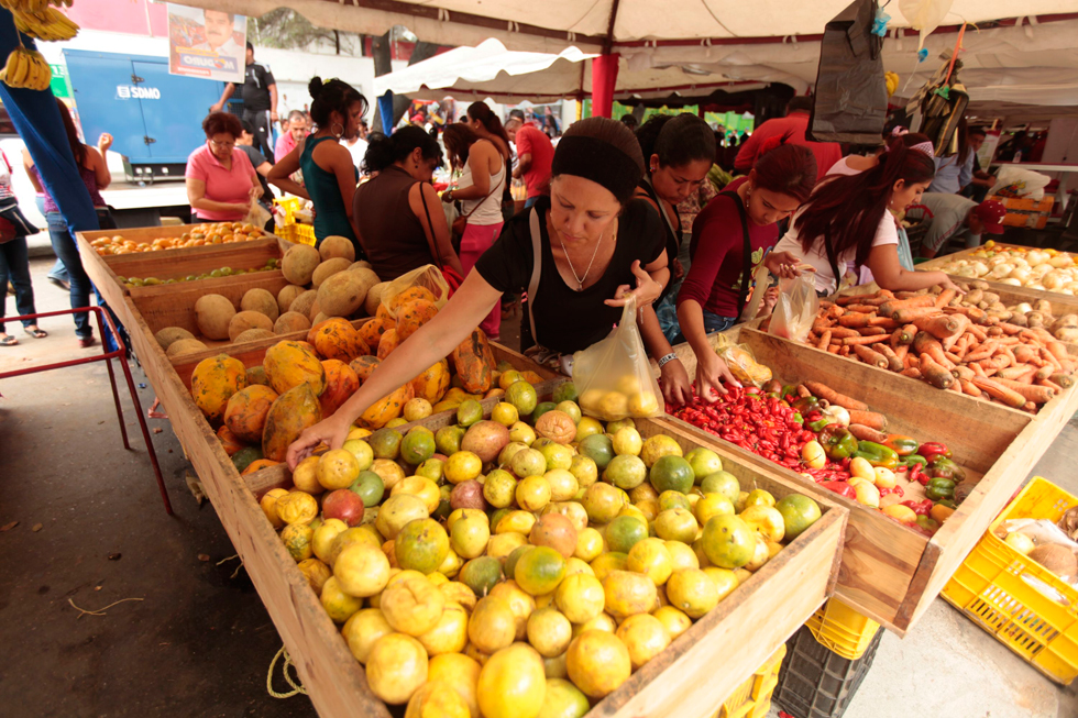 Precio de frutas y hortalizas, un duro golpe para el bolsillo