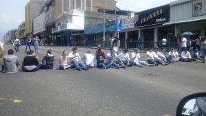 Universitarios mantienen protesta en el centro de San Cristóbal (Fotos)