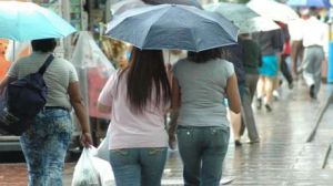 Lluvias de moderadas a fuertes este jueves en varias regiones del país