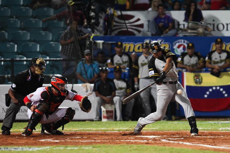 Navegantes derrota a Hermosillo 6×3 y mantiene su invicto en Serie del Caribe