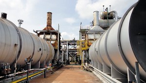 Instalaciones petroleras venezolanas están en “máxima alerta”, dice ministro