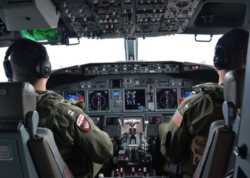 Suspenden por mal tiempo la búsqueda por mar y aire del avión malasio