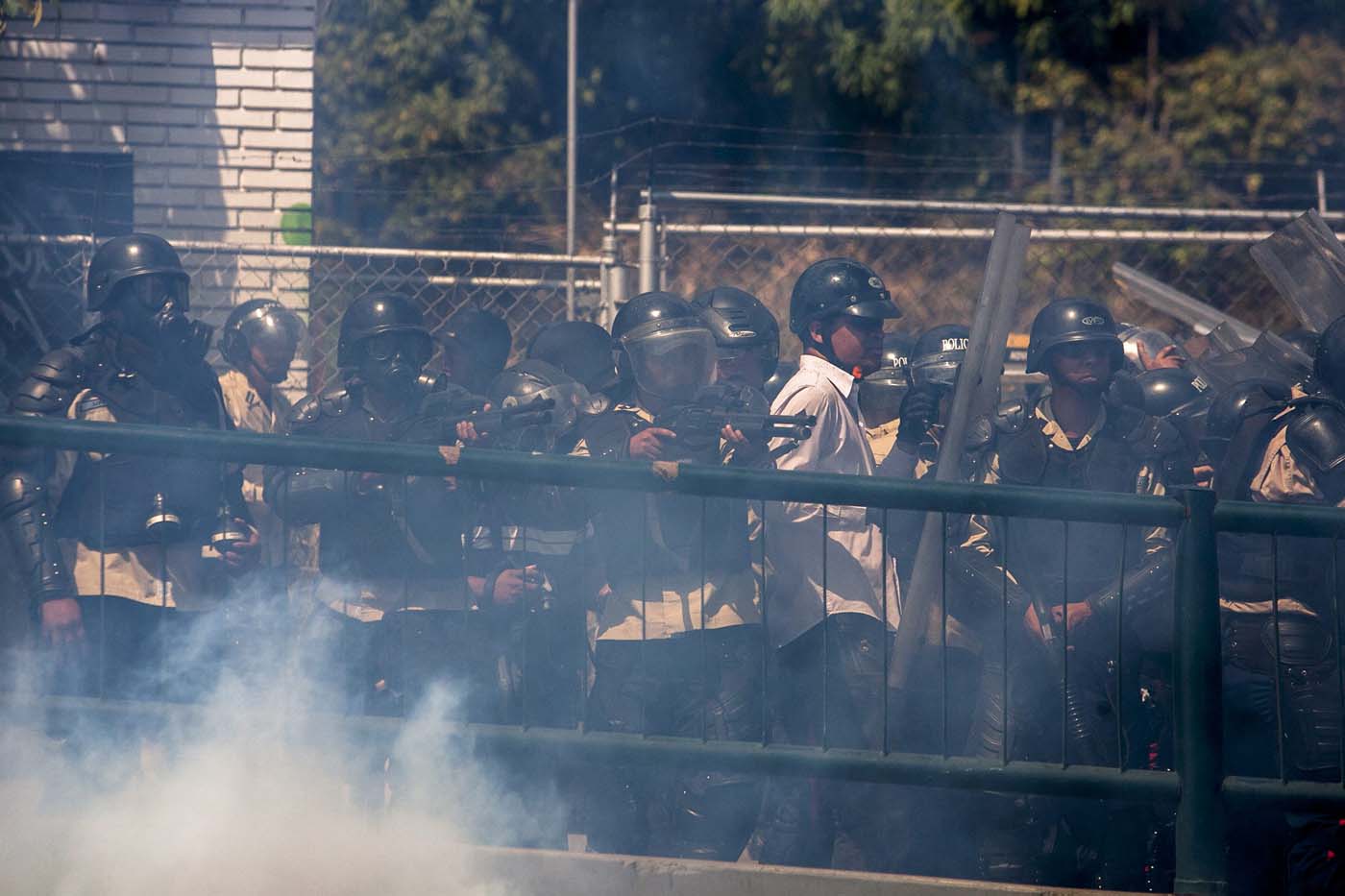 Ofensiva judicial del Gobierno contra oposición reactiva protestas