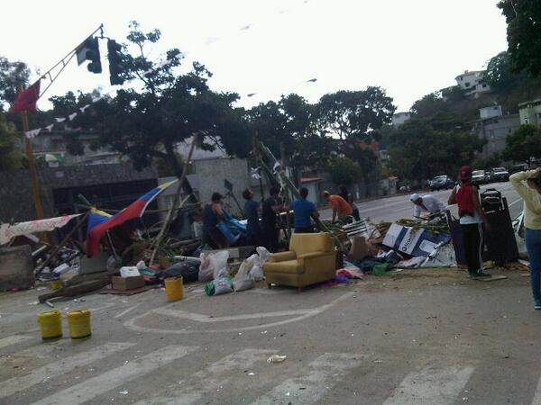 Reportan detención de dos manifestantes en Cumbres de Curumo este 5M