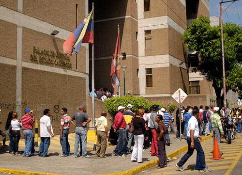 Privativa de libertad contra hombre que arrolló a mujer durante protesta