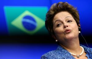 Rousseff restablece marco legal para uso de internet