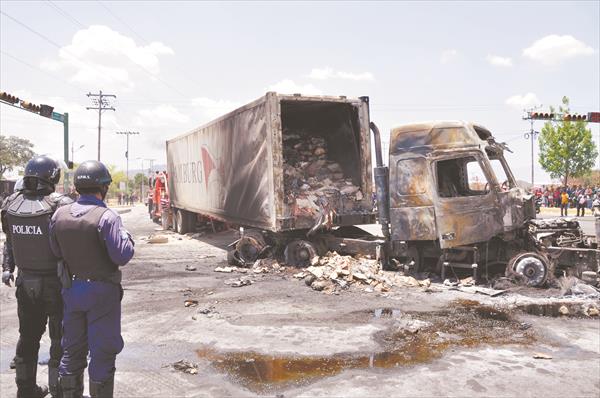 Enfrentamientos en La Isabelica dejaron un herido y diez detenidos