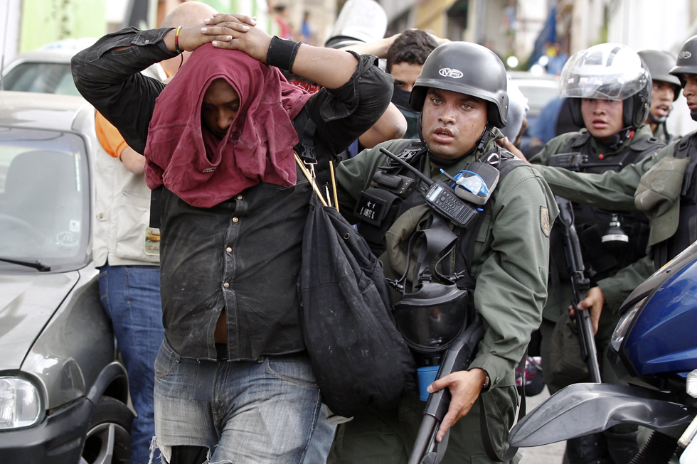 Se han realizado 2 mil 489 detenciones de manifestantes en el país