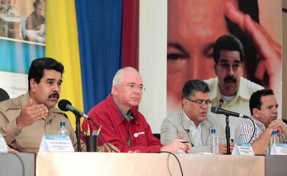 El Nuevo Herald: Maduro busca poner cerrojo a internet