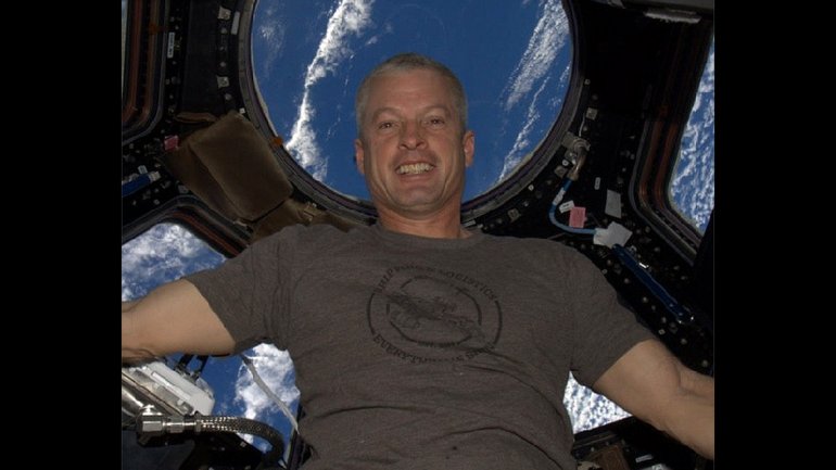 Las “selfies” llegan al espacio