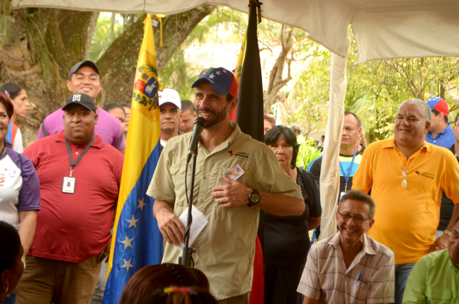 Capriles: En Venezuela hay muchas madres que no tiene comida para darle a sus hijos