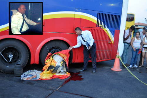 Fallece mientras reparaba la suspensión de un autobús