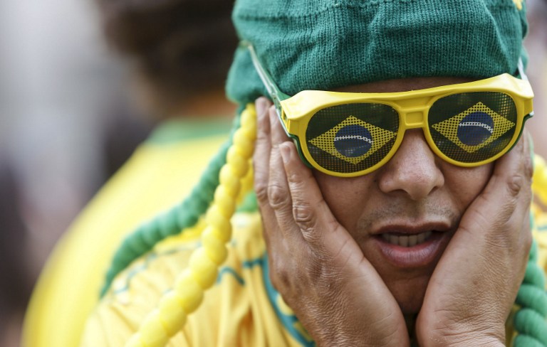 En FOTOS: La decepción de los hinchas anfitriones tras el empate sin gol ante México