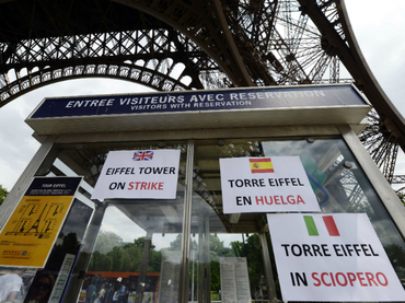 La Torre Eiffel cerrada por huelga