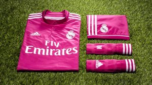 De blanco a fucsia, el nuevo uniforme del Real Madrid (Fotos)