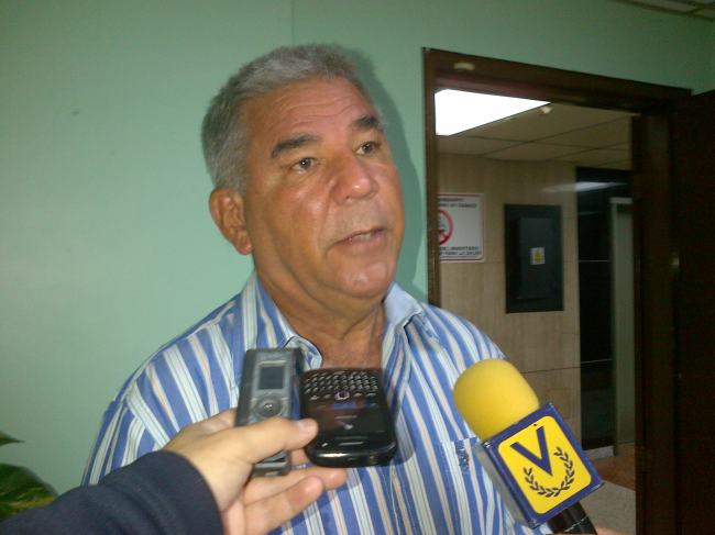 Samuel Ruh: El Psuv quiere trasladar la responsabilidad de la crisis al sector castrense