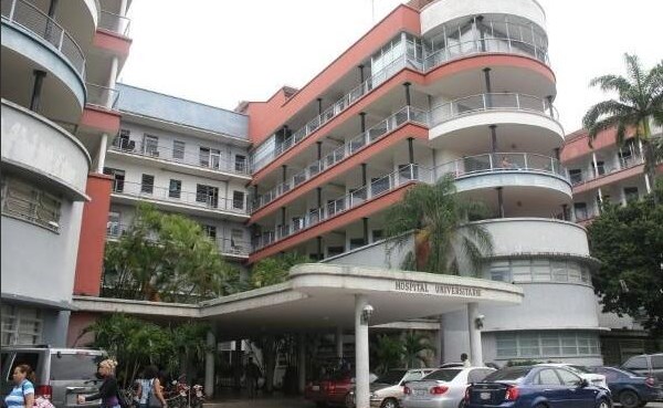 Vigilantes de la UCV roban a paciente del Hospital Universitario