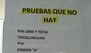 ¡Aterrador! Laboratorios se quedan sin reactivos para exámenes (foto)