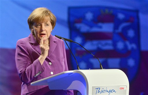 Merkel pide aplicar sanciones contra Rusia