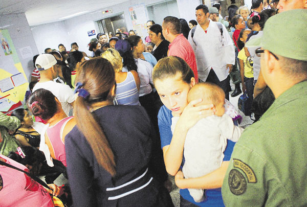 Reducen horas de visita en los hospitales