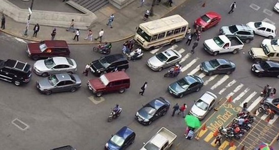 Tres muertos deja enfrentamiento en La Candelaria (Fotos y videos)