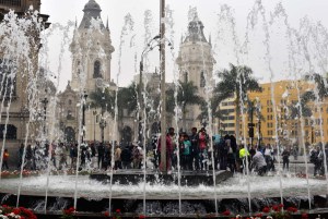 Católicos pueden usar Twitter para pedir milagros a Santa Rosa de Lima