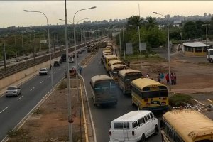 Transportistas protestan en Maracaibo (Fotos)