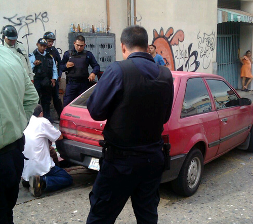 Asesinado a tiros hombre a las afueras del Saime en Valencia