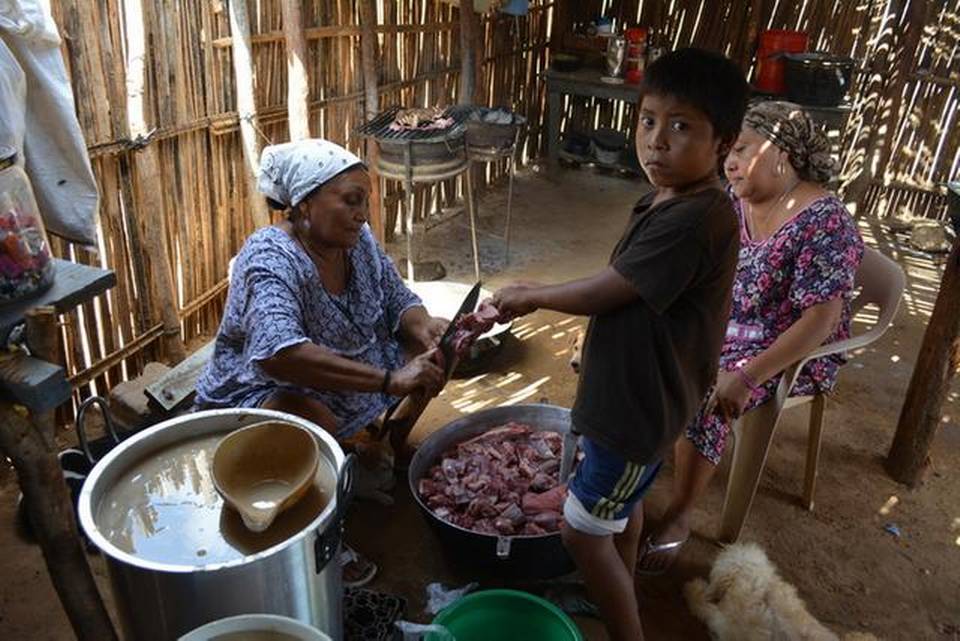 Restricciones en la frontera venezolana llevan el hambre a región colombiana