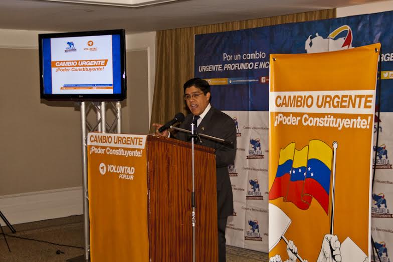 Presentan bases comiciales para activar Asamblea Nacional Constituyente