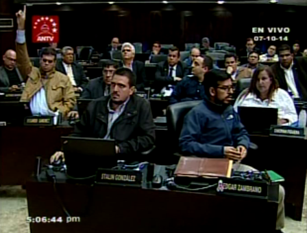 Diputado suplente Carlos Vargas único opositor que votó a favor de denuncia contra Uribe