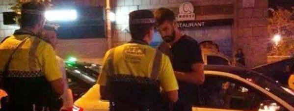 Piqué es denunciado por una falta de respeto a la Guardia Urbana