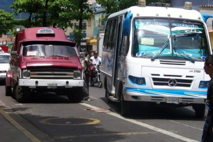 Por falta de gasoil no labora parte del transporte en la frontera