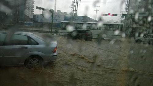 Así fue la lluvia con granizo que colapsó Valencia (Fotos)