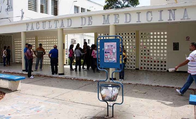 Más de 26 mil jóvenes del país piden cupo en la carrera de Medicina