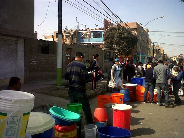 Tres días sin agua en El Callao