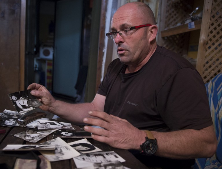 Las fotos inéditas del Che muerto custodiadas medio siglo por un misionero español