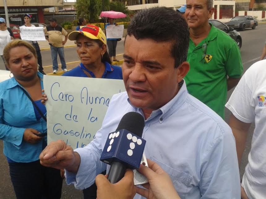 Antunez: Niños en riesgo, aguas negras llegan a las aulas de la Escuela José Ortín Rodríguez