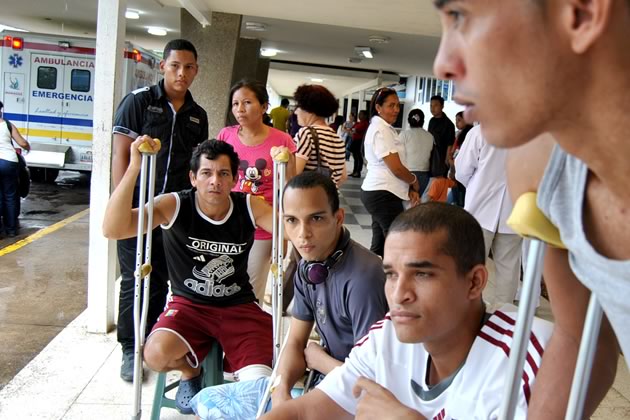 Pacientes de traumatología protestan por no ser operados