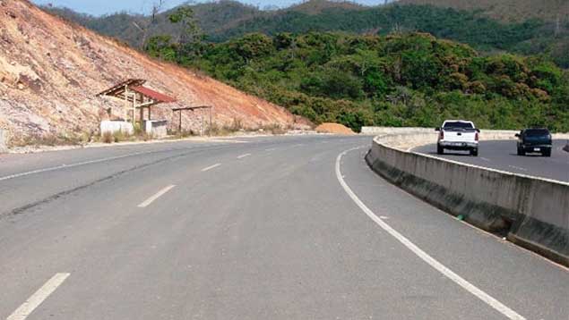 Encuentran pareja asesinada en la vía a Oriente