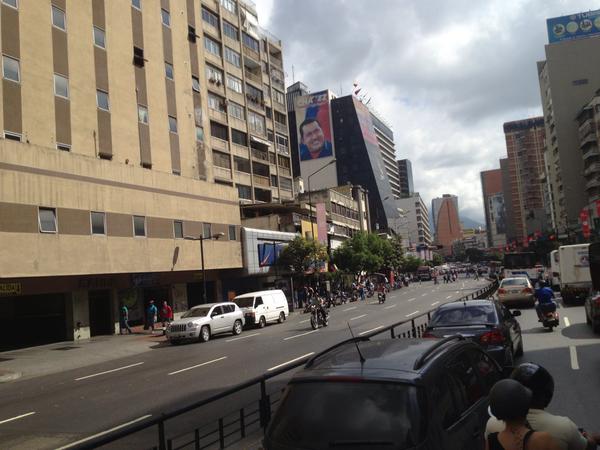 Trabajadores protestaron frente al Ministerio de Vivienda (Fotos y Video)