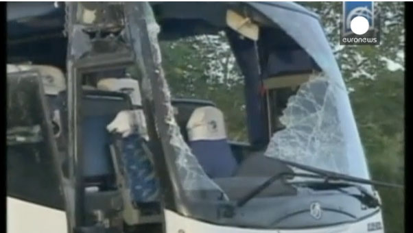 Cuarenta y un turistas franceses heridos al chocar bus en autopista de Cuba (Imágenes)
