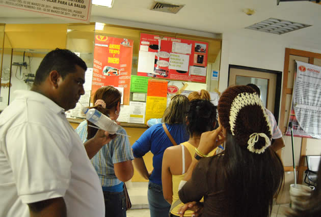 Usuarios pasan hasta dos días esperando pasajes en el Terminal de Maturín