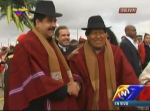 Recibieron a Maduro con regalos en Bolivia (Foto)