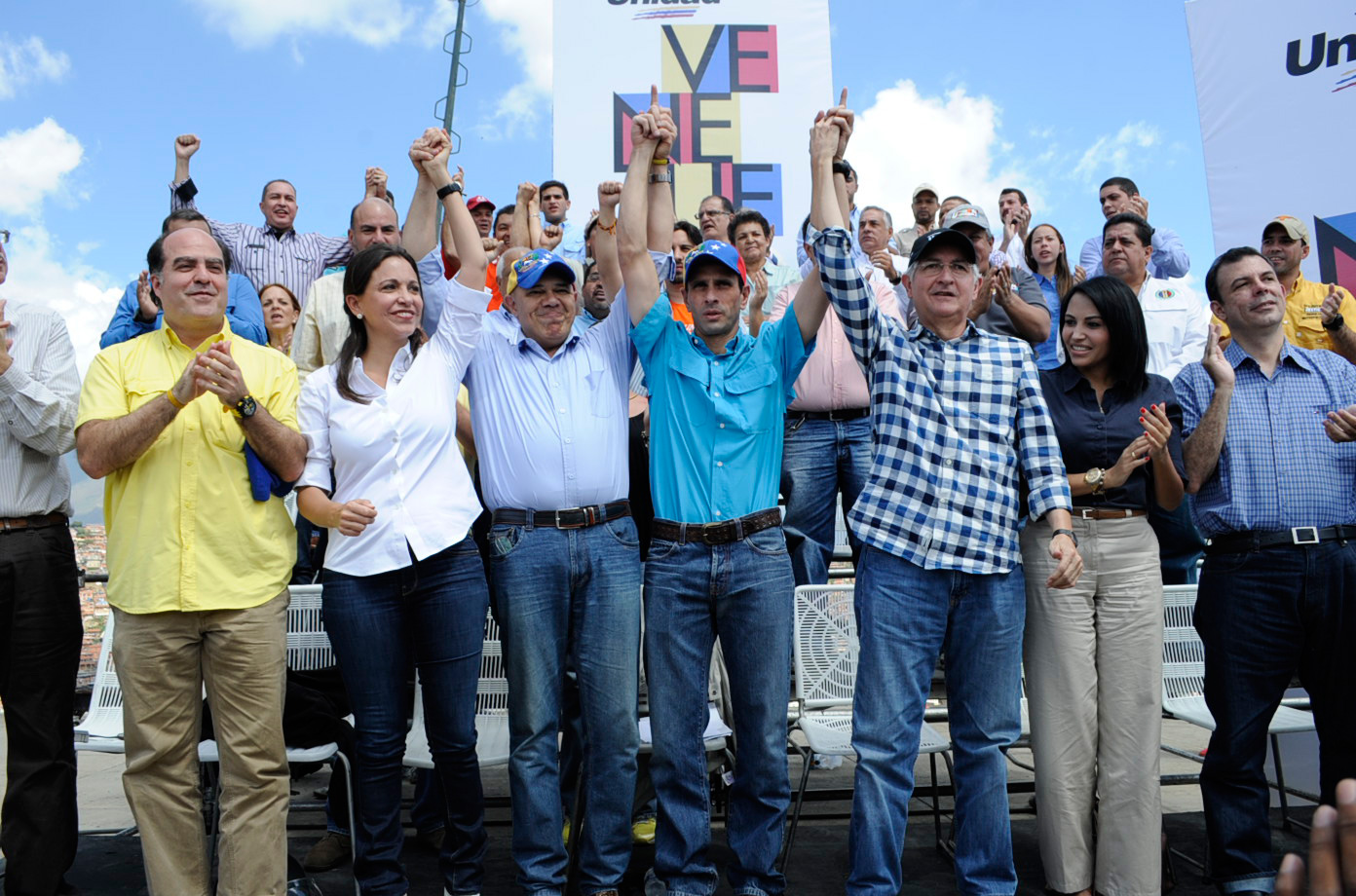 Unidad apuesta al triunfo en las parlamentarias para solucionar la crisis