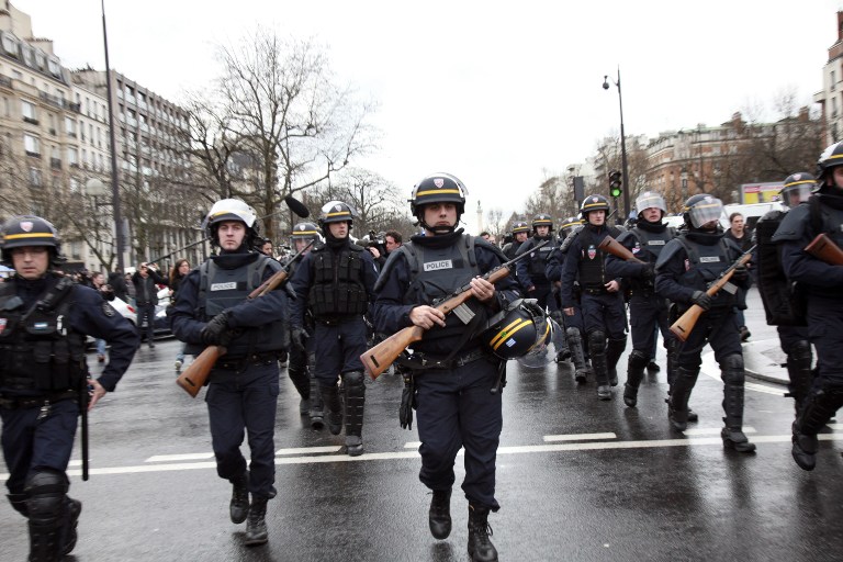 Policía ordena cierre de todas las tiendas en conocido distrito judío de París