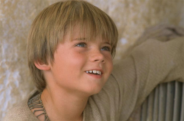 A 15 años de la “Amenaza Fantasma”: Así luce hoy el pequeño Anakin Skywalker